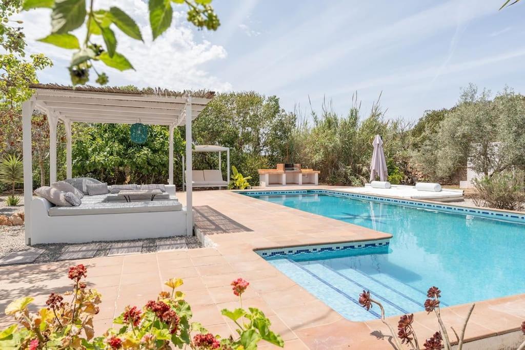 8 Guests Large Villa Near Bossa Beaches & Airport San José Exterior foto
